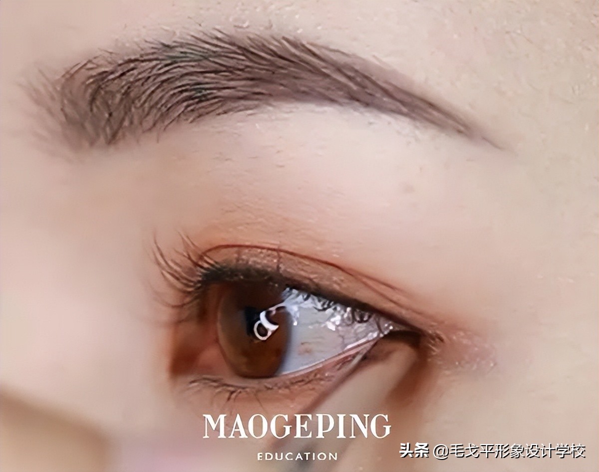 新手日常妆容速学超详细眼妆教程,一点不会显脏的眼妆教程来啦