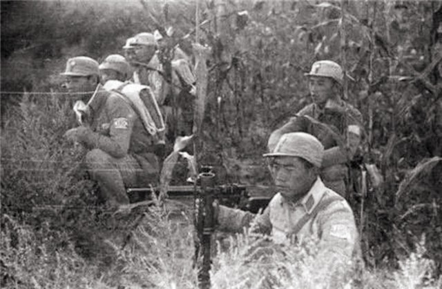 1934年长征前，陈毅找到*德朱**：我还要指挥作战，请不要把我留下