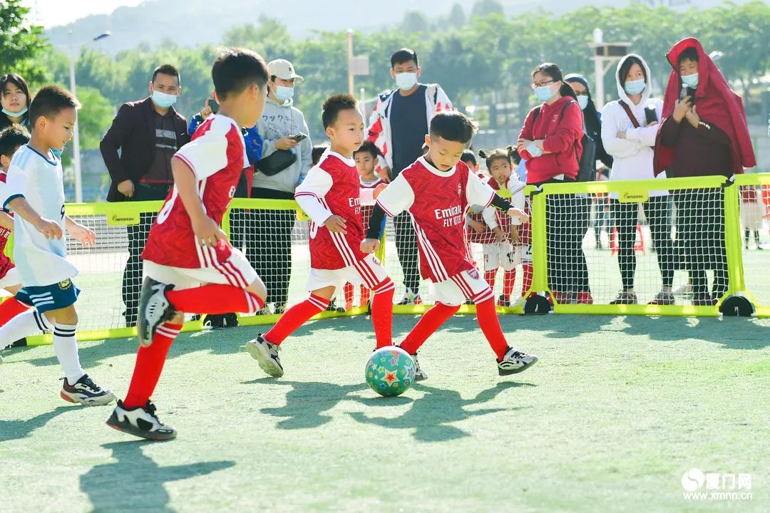 派迪茵助力厦门海沧区成功举办第七届海娃杯幼儿园足球嘉年华活动