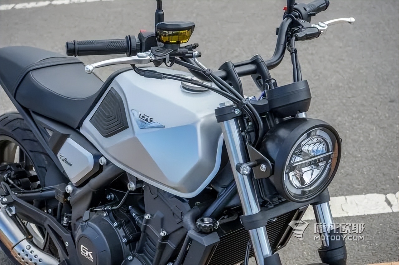 高金gk400对比gk500,高金gk400骑行感受