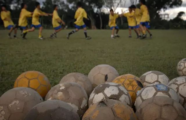 卡塔尔世界杯现场燃爆,卡塔尔世界杯带给你最大的感受
