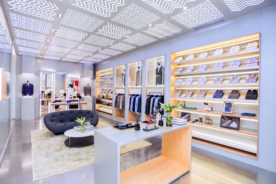 红豆男装盛大开幕,新店开业震撼全城