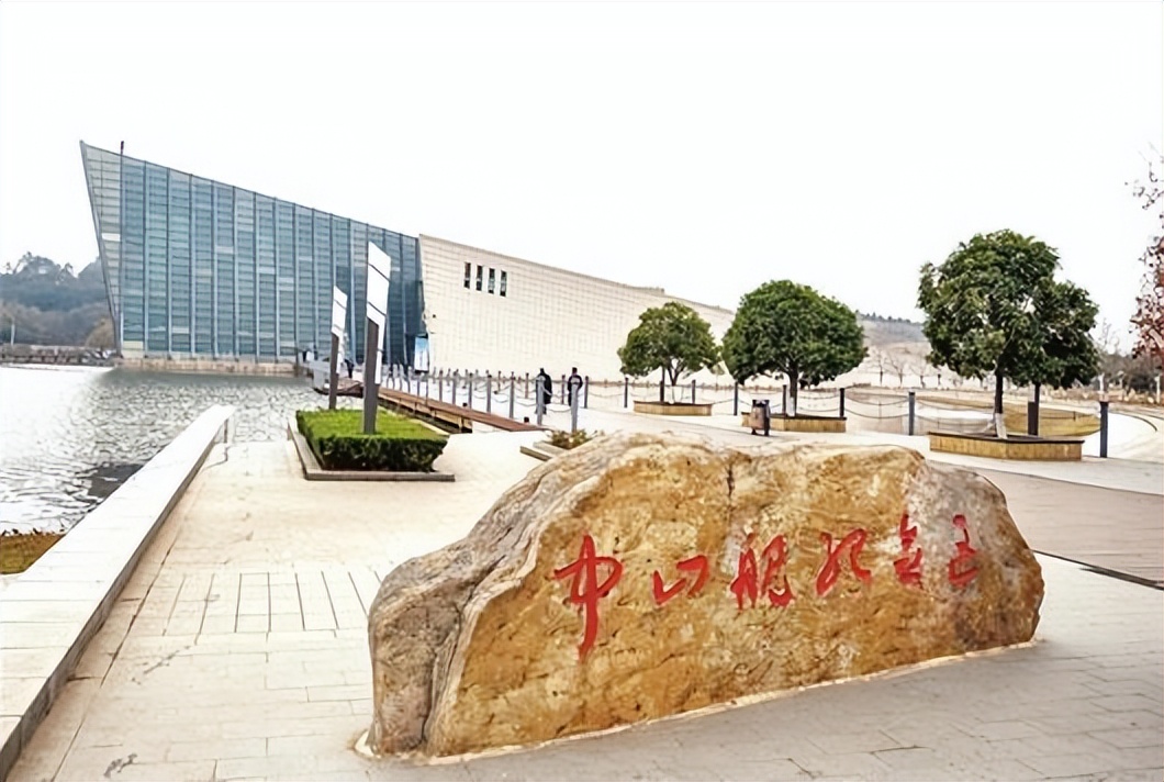 抗日烈士300名排行榜,100个抗日英雄人物事迹和精神