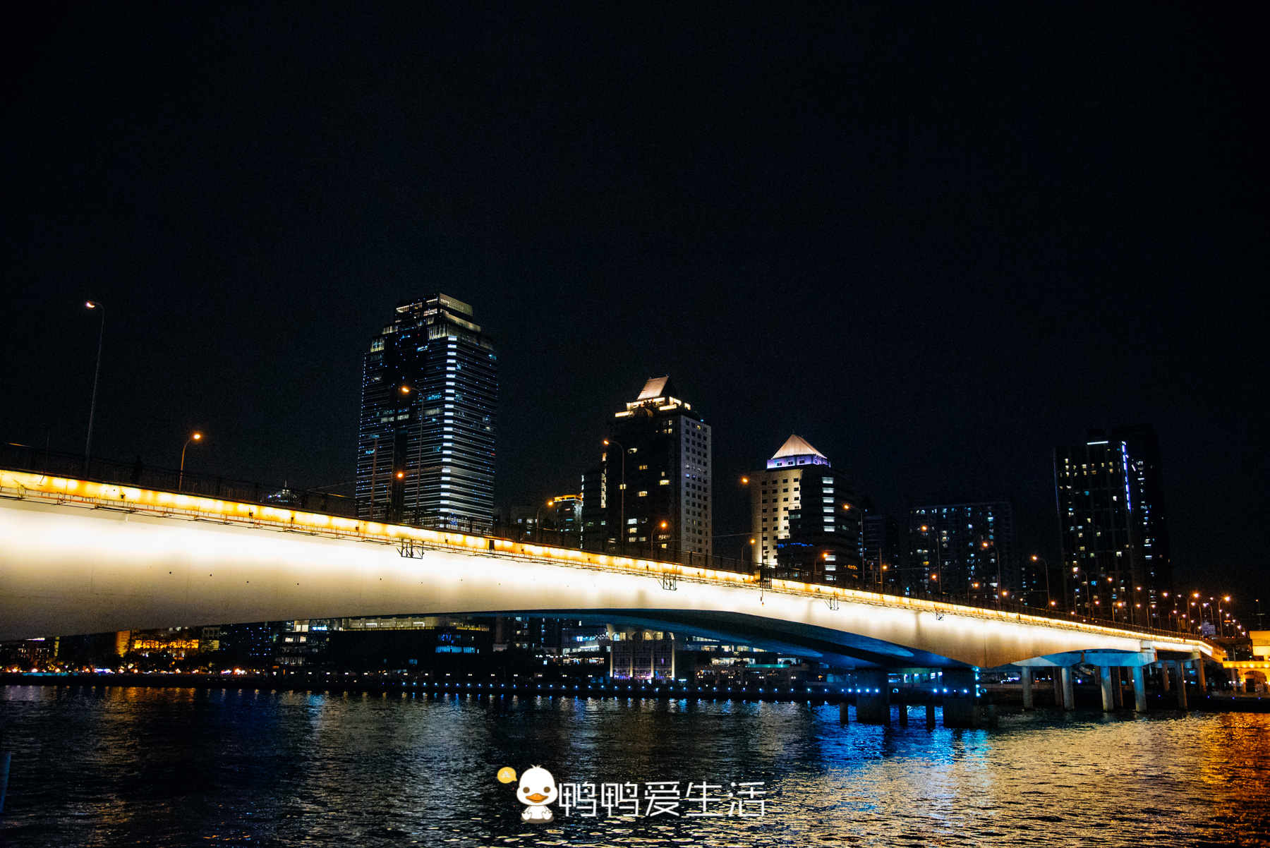 观赏广州塔夜景的最佳地点,广州塔欣赏顶尖的世界级夜景