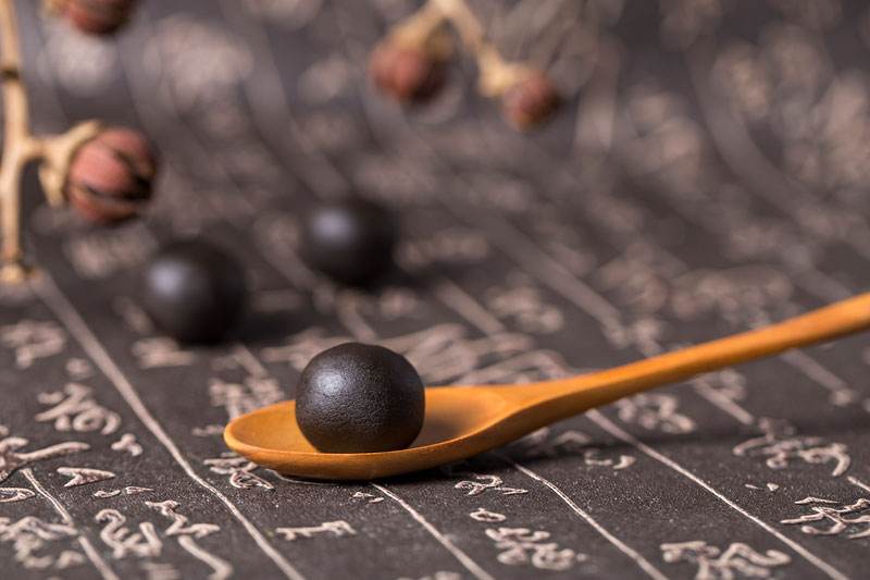 一味中草药治腰疼痛,一味药腰腿疼痛立竿见影