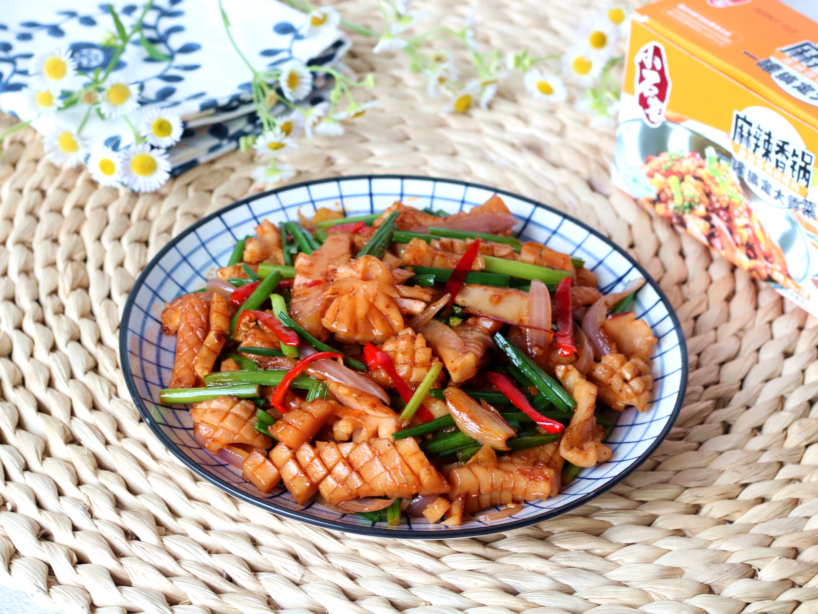 墨鱼是白灼好吃还是红烧好吃,墨鱼炒什么比较好吃