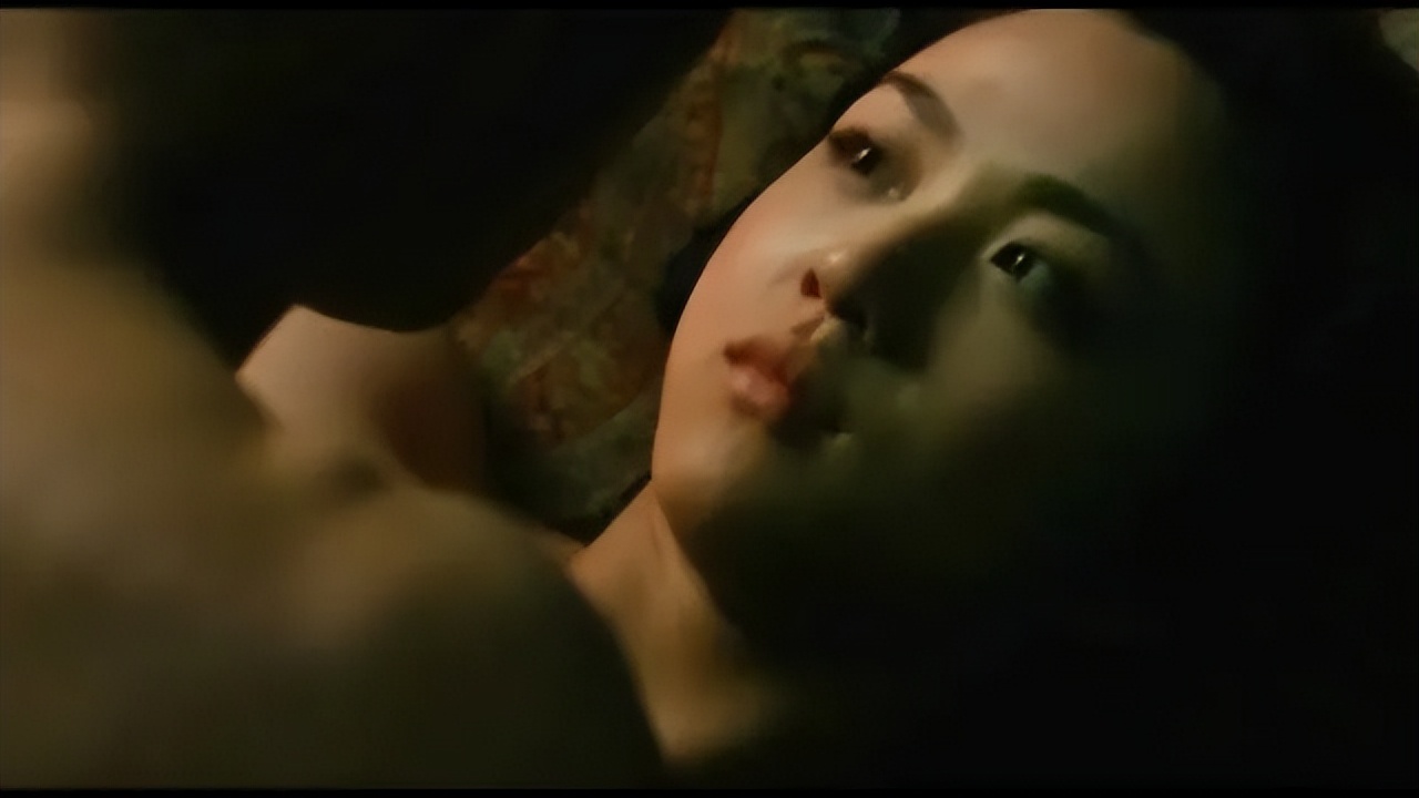 女星回应床戏尺度大：男女正常需求，一句“放松”让全场鼓掌