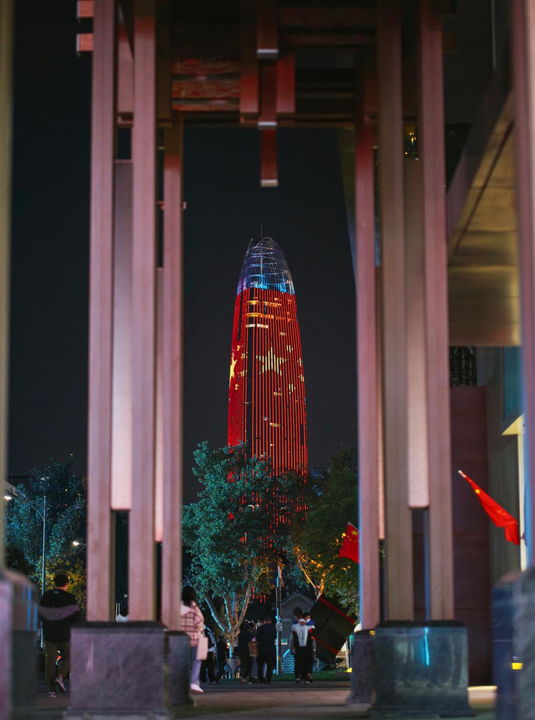 好看又好逛，不愧是济南的夜！来感受济南夜晚的美好吧~