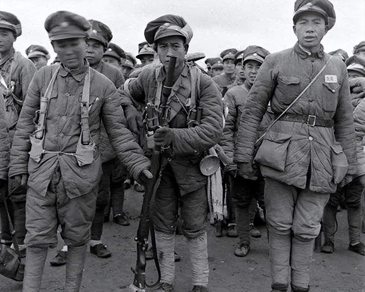 一江山岛登陆战，一天不到就全歼守军，主席笑称：火烧牛皮糖