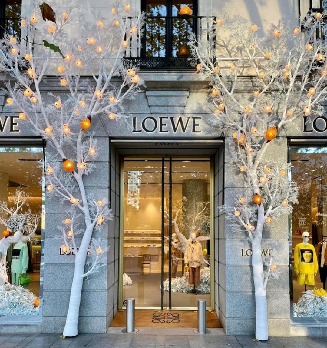 奢侈品秀场设计经典,奢侈品门店圣诞装扮