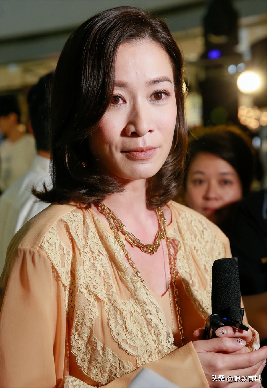 诋毁祖国、支持港独、端碗骂娘，盘点那些已经被曝光的劣迹艺人
