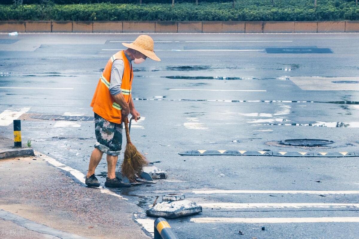 吴士林诗选:黄马甲