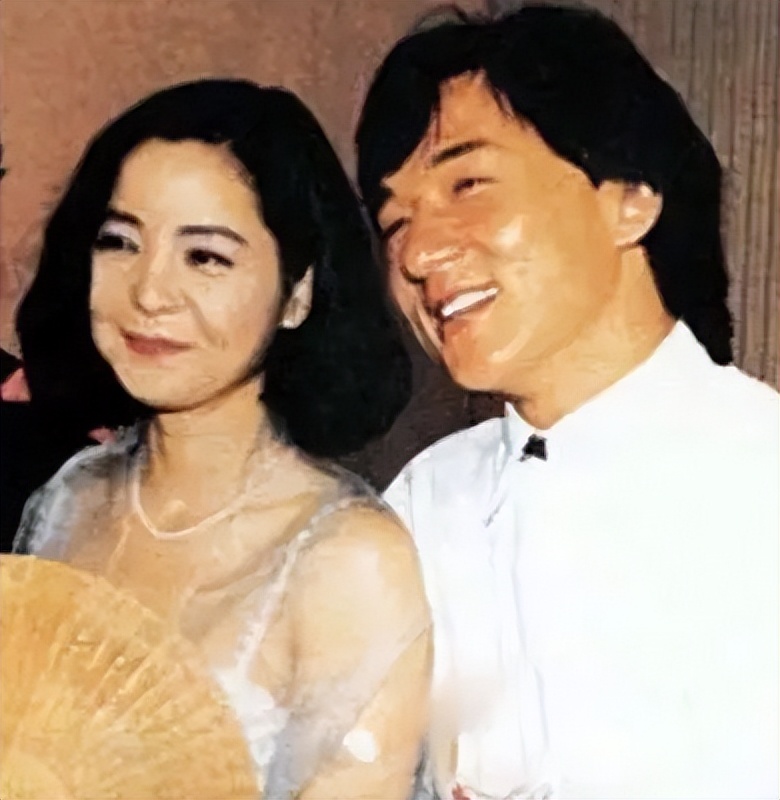 同样是成龙基因，把林凤娇儿子和吴绮莉女儿一对比，差距就出来了