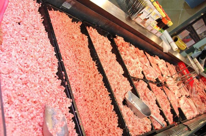 超市哪四种食物半价也不能买,超市里这四类食物千万不要购买