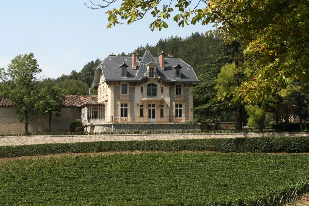 拉菲酒庄是罗斯柴尔德的嘛,拉菲罗斯柴尔德旗下酒庄