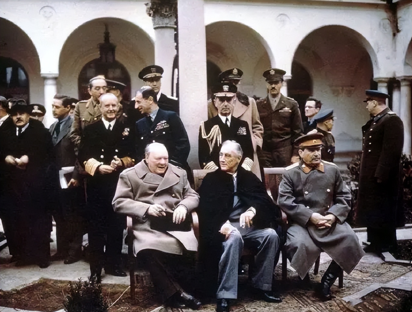 朝鲜惨败,男女比例严重失衡,志愿军高层严令:犯作风错误者枪毙