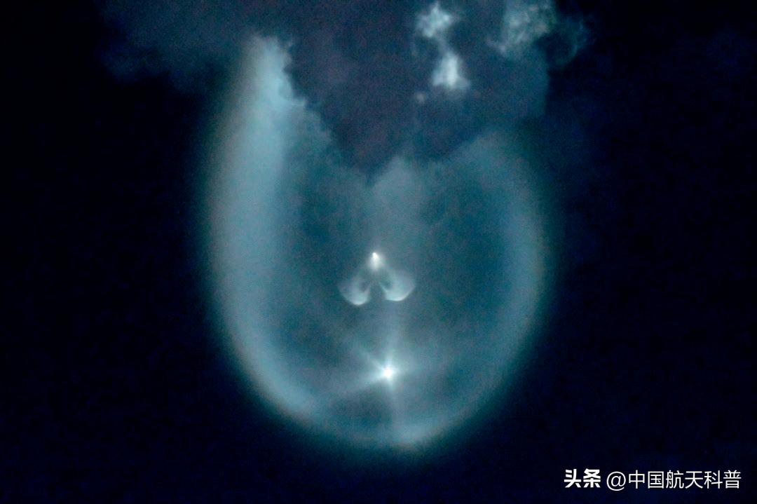 不明火箭云,罕见的火箭云