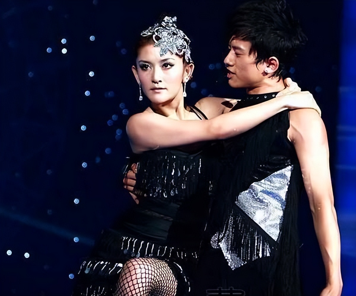 出生在小县城,出生在小县城里