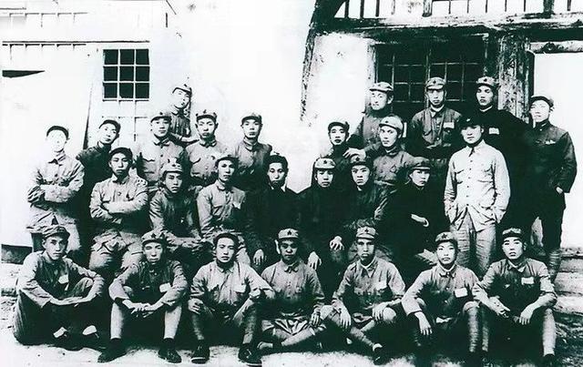 开国十大元帅和十大将军职务,开国大元帅是哪十大将军