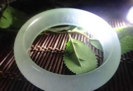 白玉是名玉吗,什么玉可以冒充白玉