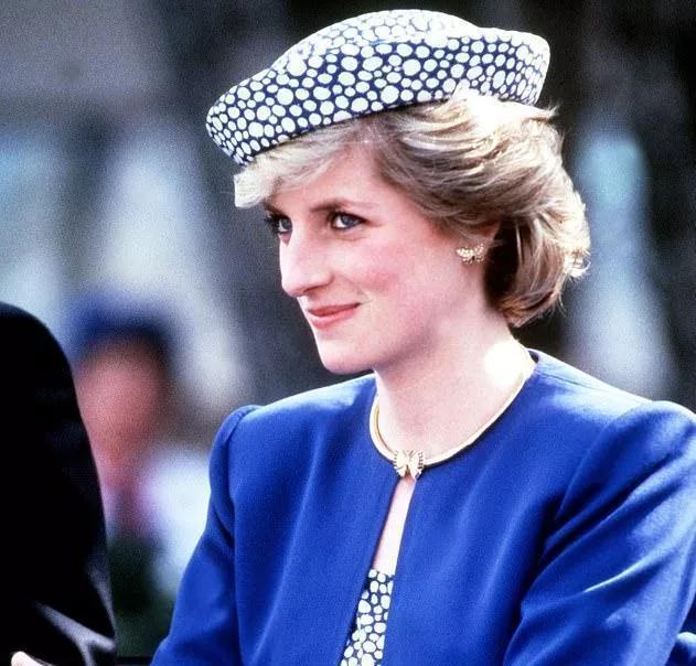 梅根王妃的珠宝,梅根马克尔戴过的皇室珠宝