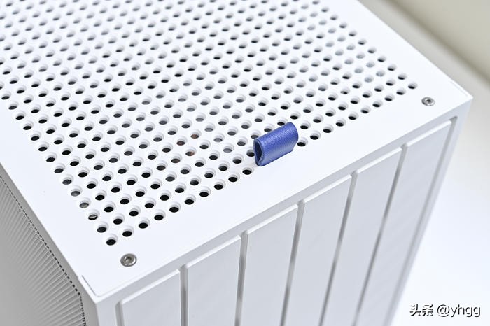 拆解华擎b760m,华擎b760m配合显卡