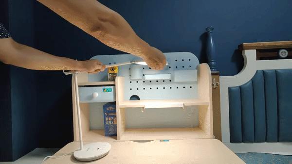 南卡护眼台灯深度测评，还原晨读光、智能调亮度，卖到断货