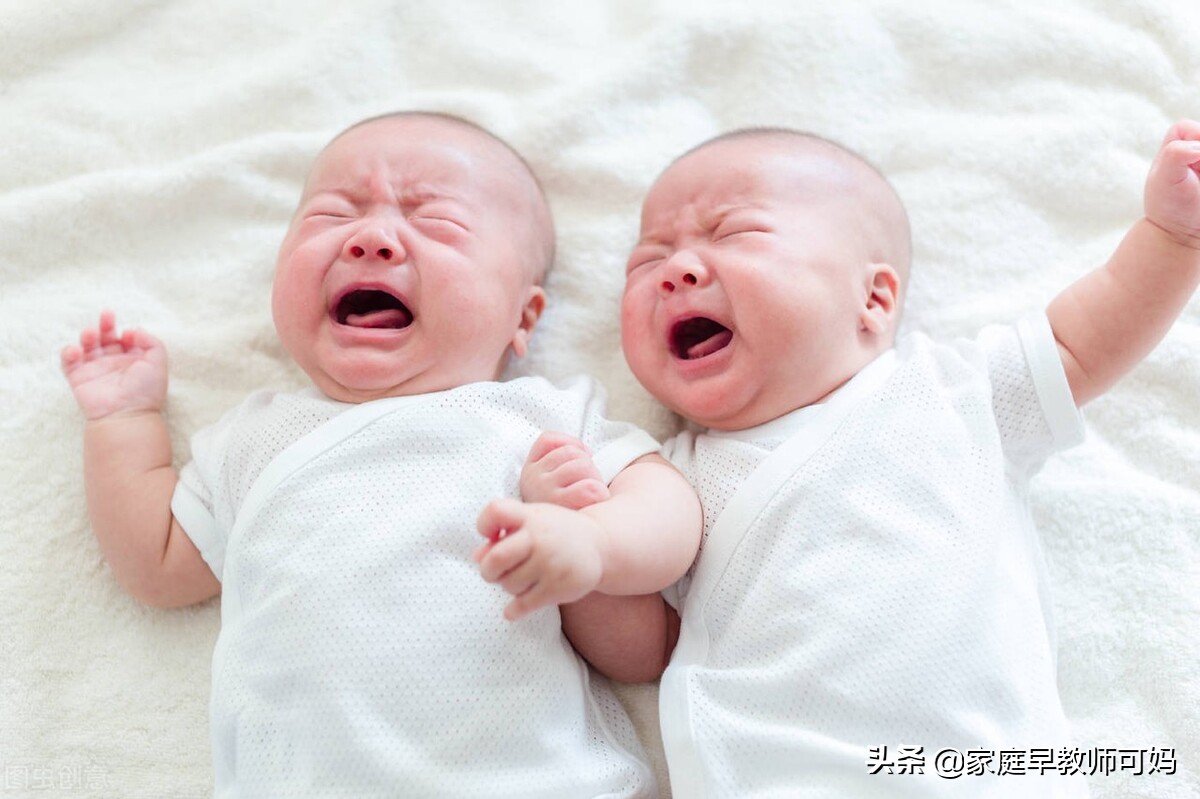 小宝宝见人就哭,小宝宝看到人多哭