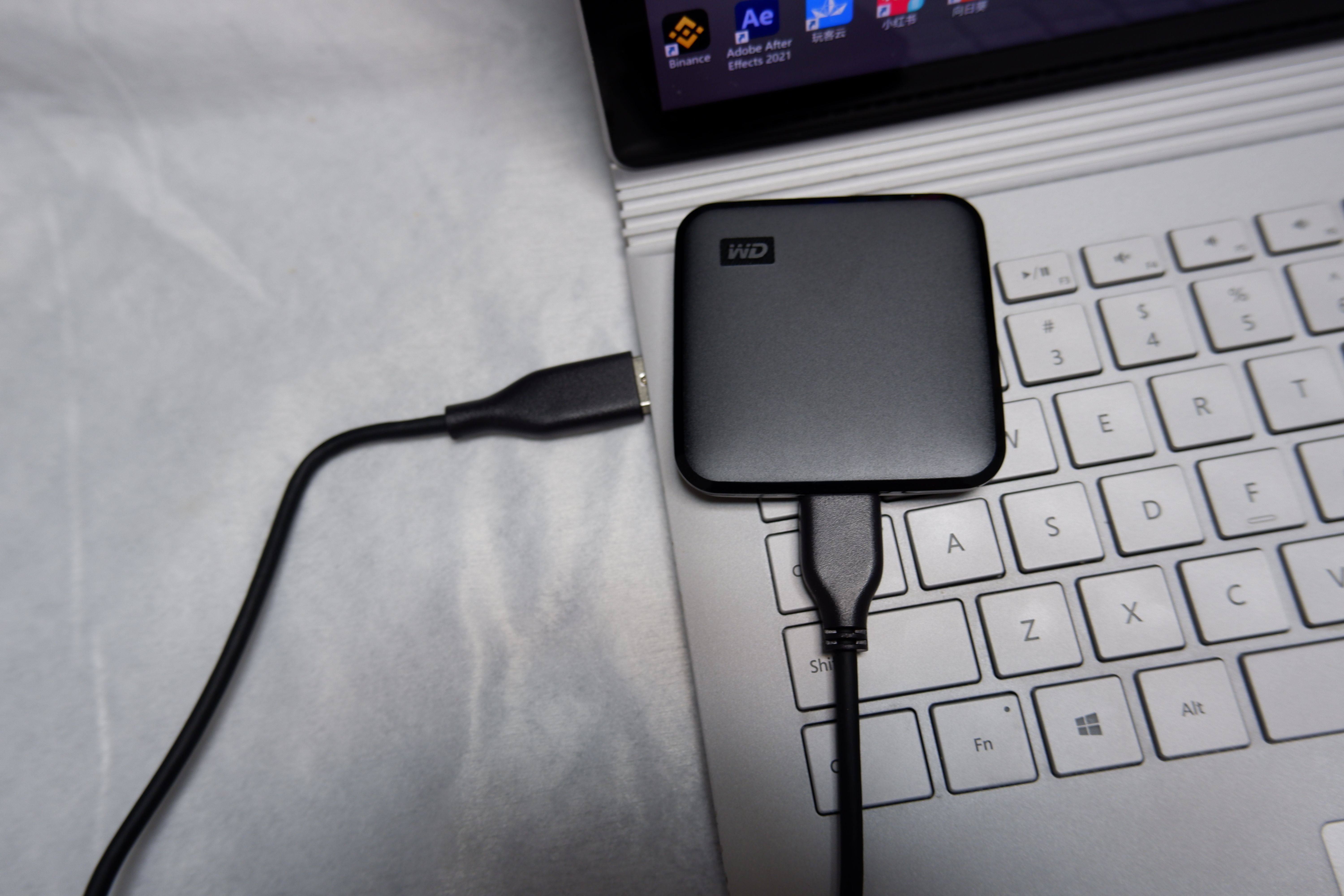 西数elementsse固态,西数wdelements移动硬盘5t