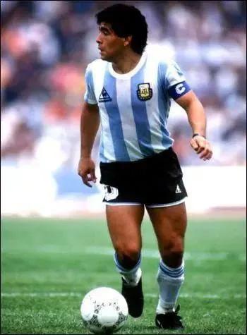 我为足球狂教学过程,我为足球而痴狂作文