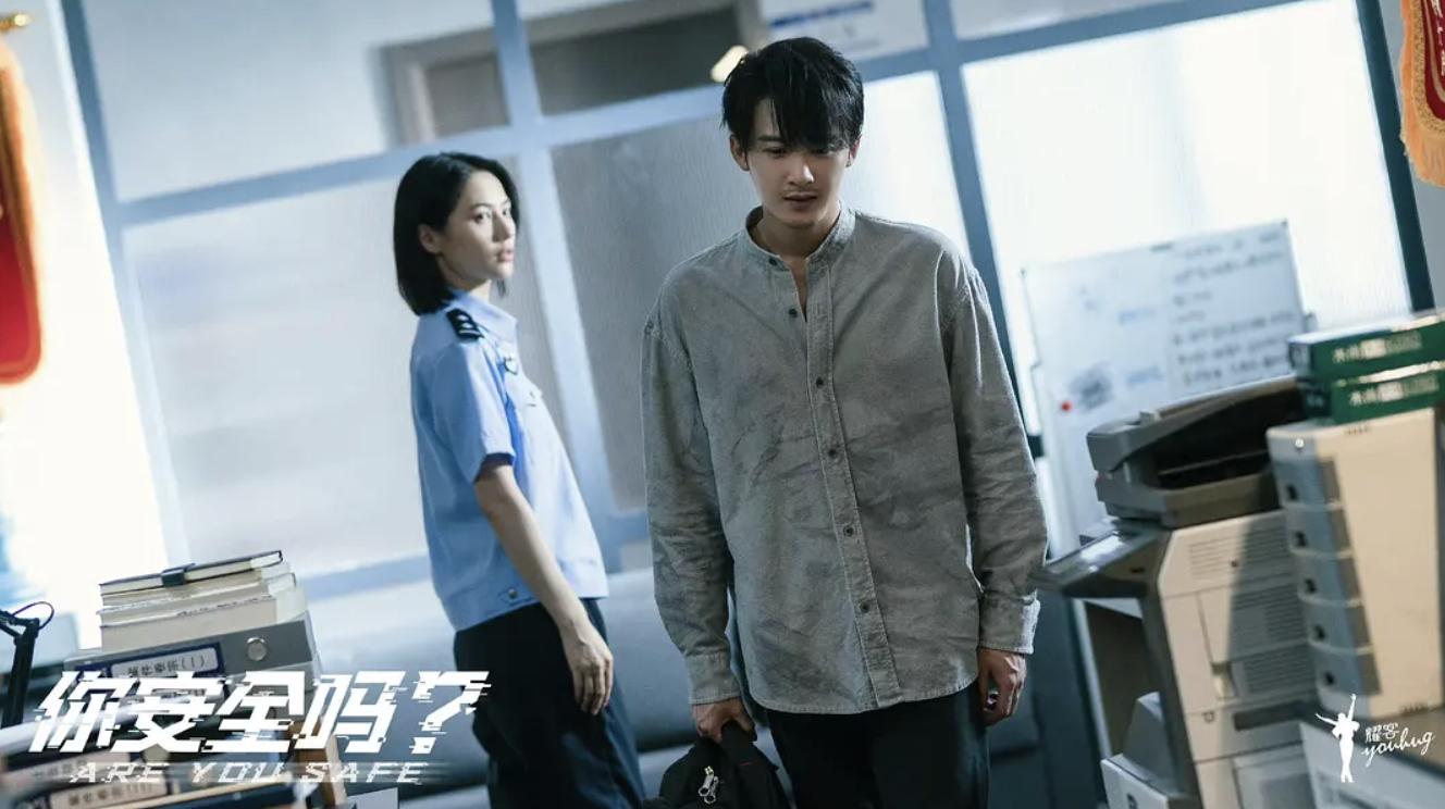 明明同一人，演完《大考》再演《你安全吗》，造型一样却没认出来