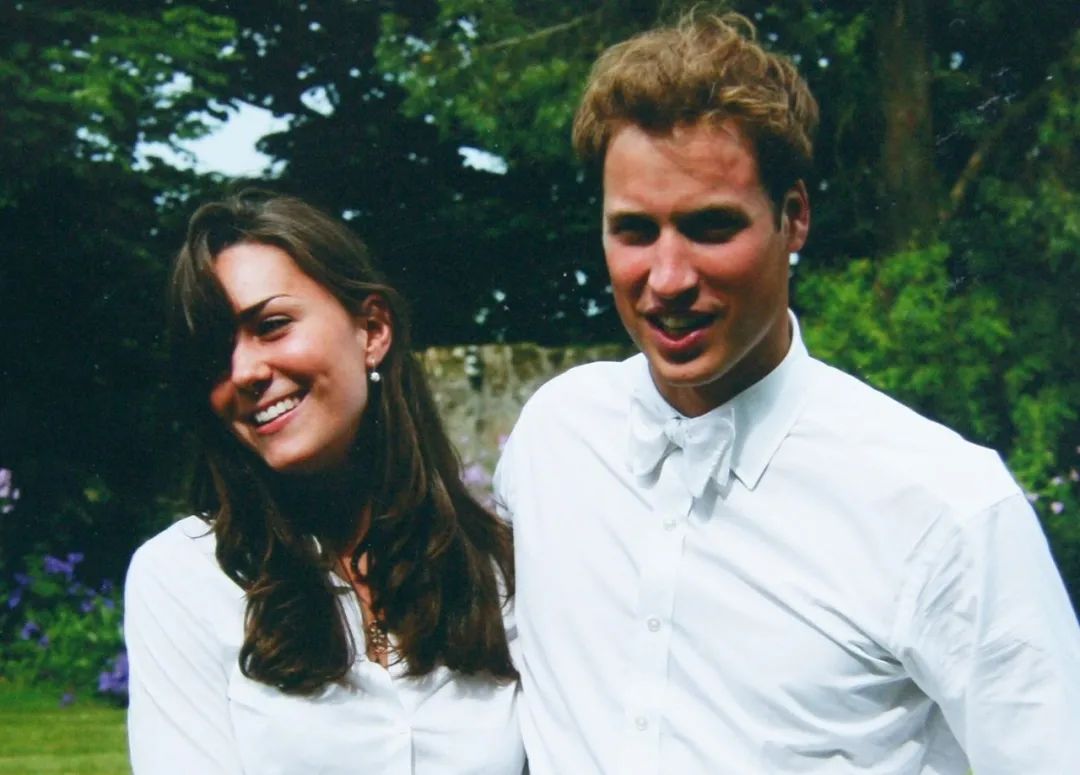 卡米拉出尽风头,卡米拉靠什么被女王认可