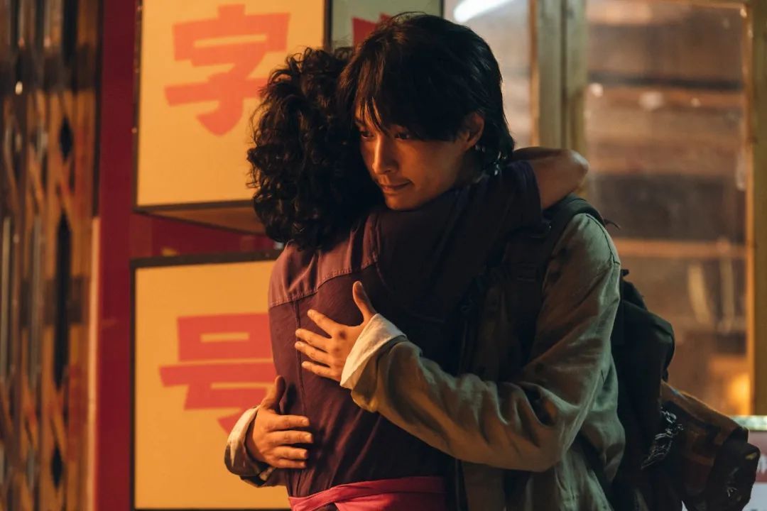 他拍下长沙男男女女，暗流涌动的一夜