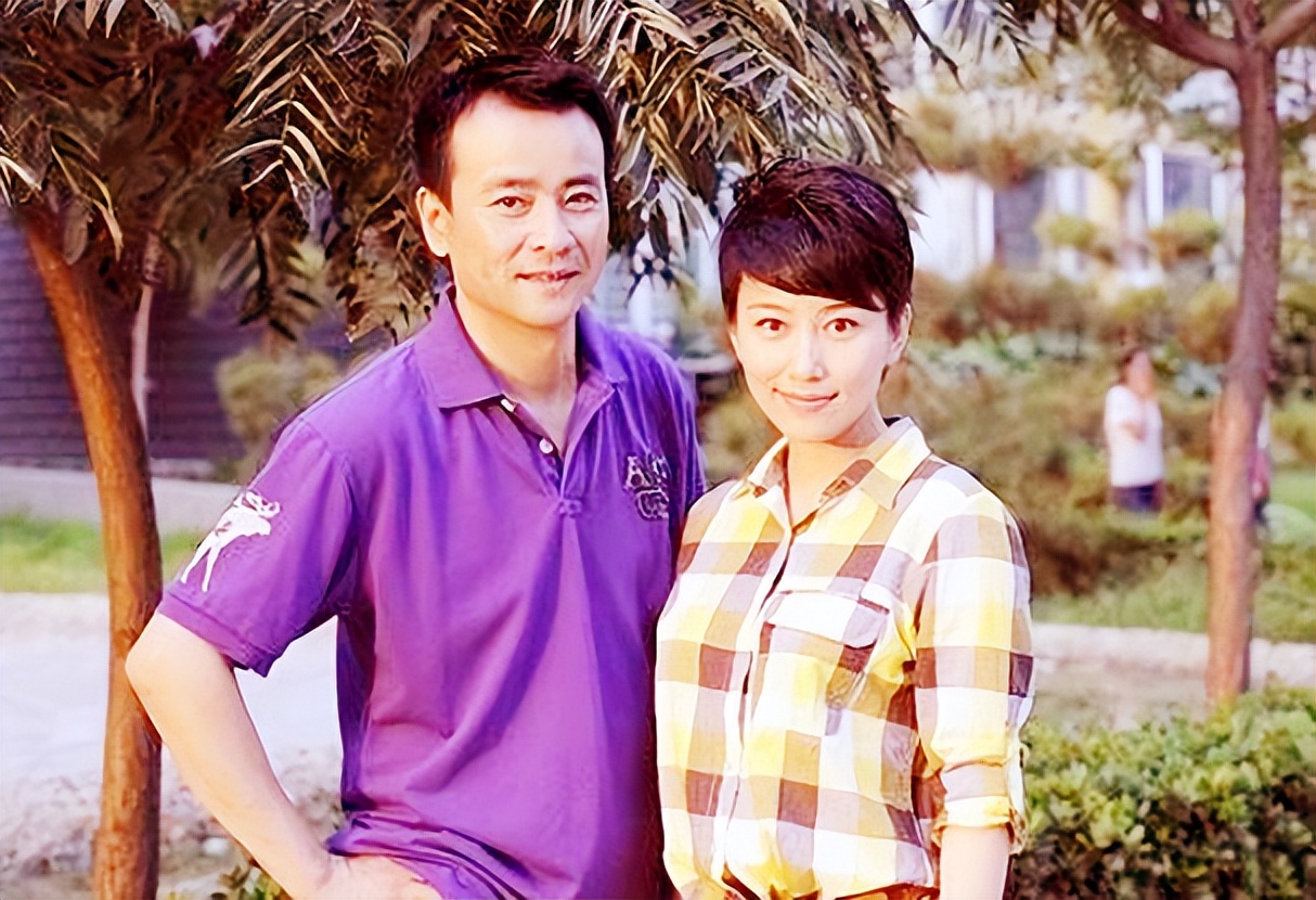 湖南籍7位影视男星：有人娶病妻，有人送外卖，真实人生大不同