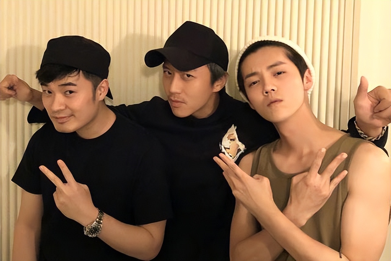 鹿晗背景有多强大,鹿晗背景有多强