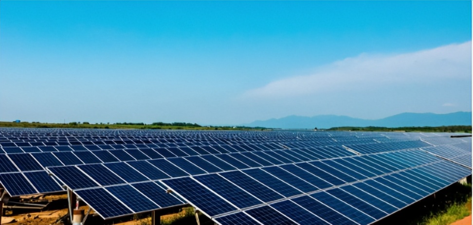 利用4,4’-N,N’-二咔唑-联苯对MoO3进行N型掺杂的研究