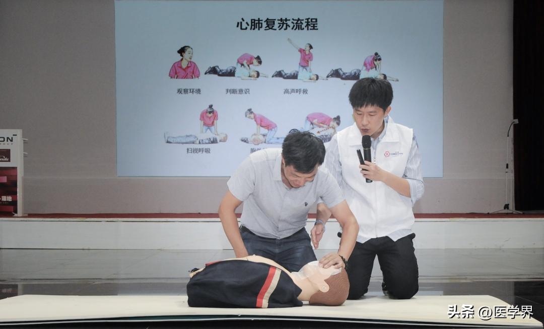 交不起下月房租的三甲辞职主治：千万不要离开体制！