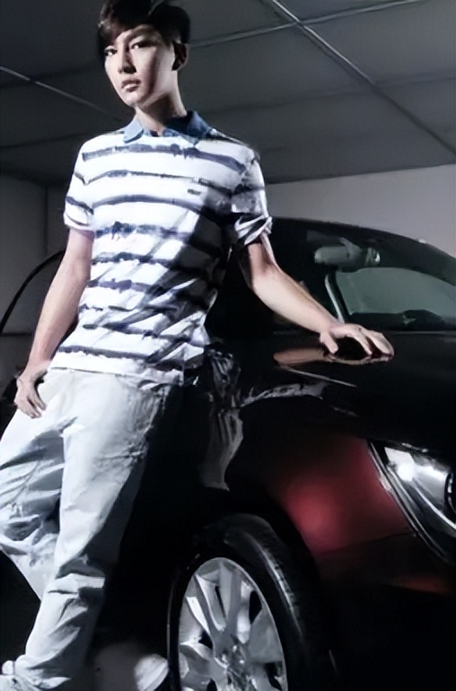 炎亚纶开啥车,炎亚纶开什么牌子的车