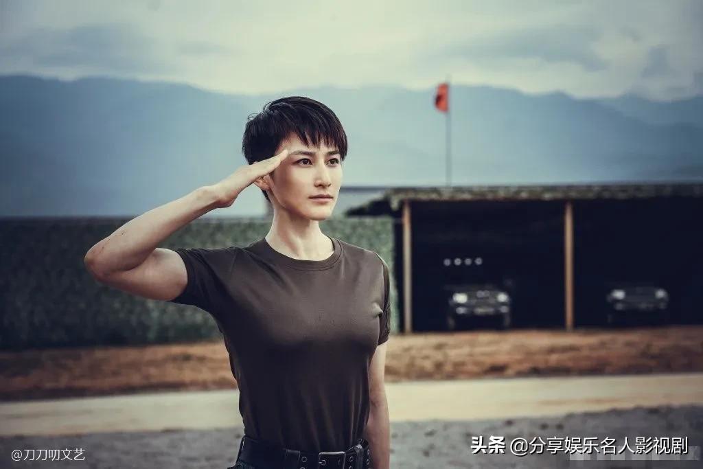 请狗血谈恋爱滚出军旅题材！《特战荣耀》红海女英雄才是女一号