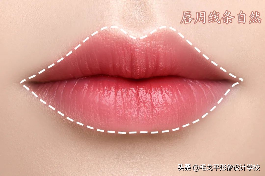 涂口红的正确步骤你涂对了吗,正确涂口红的方法一学就会