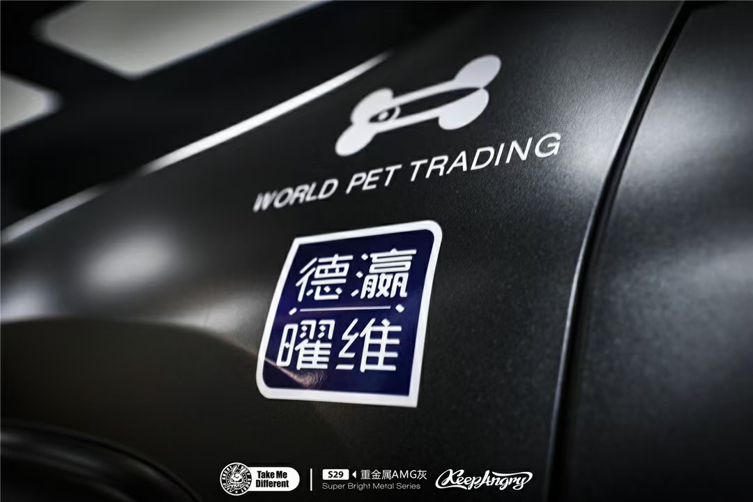 吉普大指挥官香槟银,吉普大指挥官改色膜龙血红