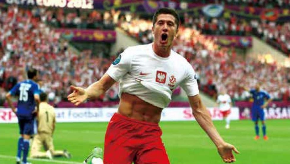 那些年我们一起追过的球星图片,莱万多夫斯基9分钟5球全程