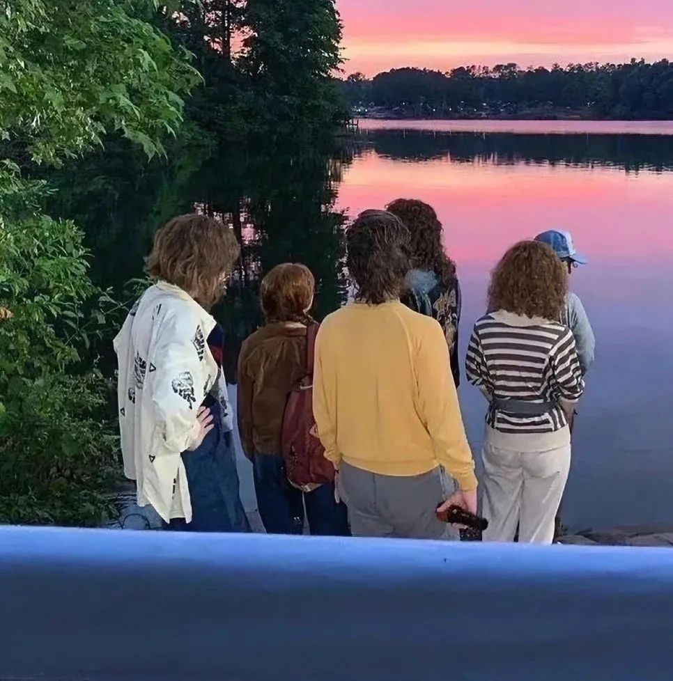 微信朋友圈动态背景图,微信朋友圈背景图暴富