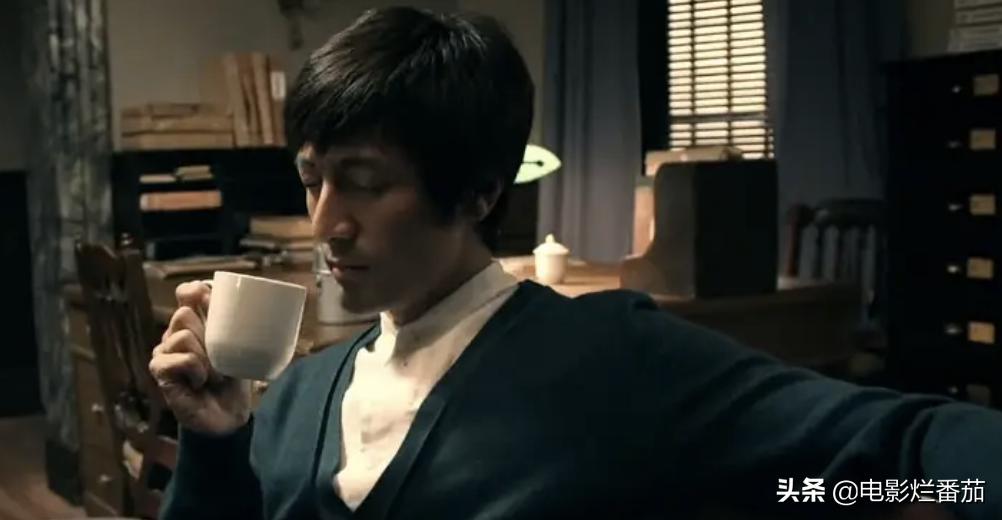 风筝和潜伏伪装者哪个好看,伪装者和风筝哪部好看