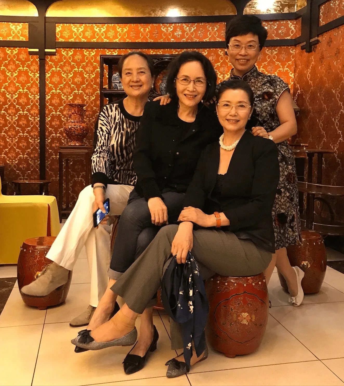 难忘《街上流行红裙子》，赵静姜黎黎主演，如今主要演员现状如何