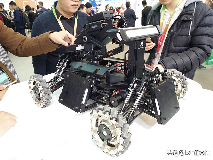 暴走两万步！海量图片带你游览2017年AWE家电展