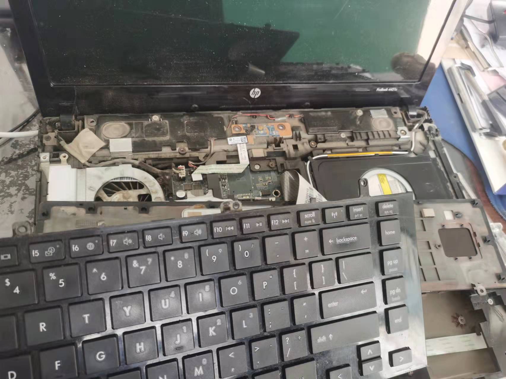 hp1000笔记本换固态,hp15-d101tx换固态