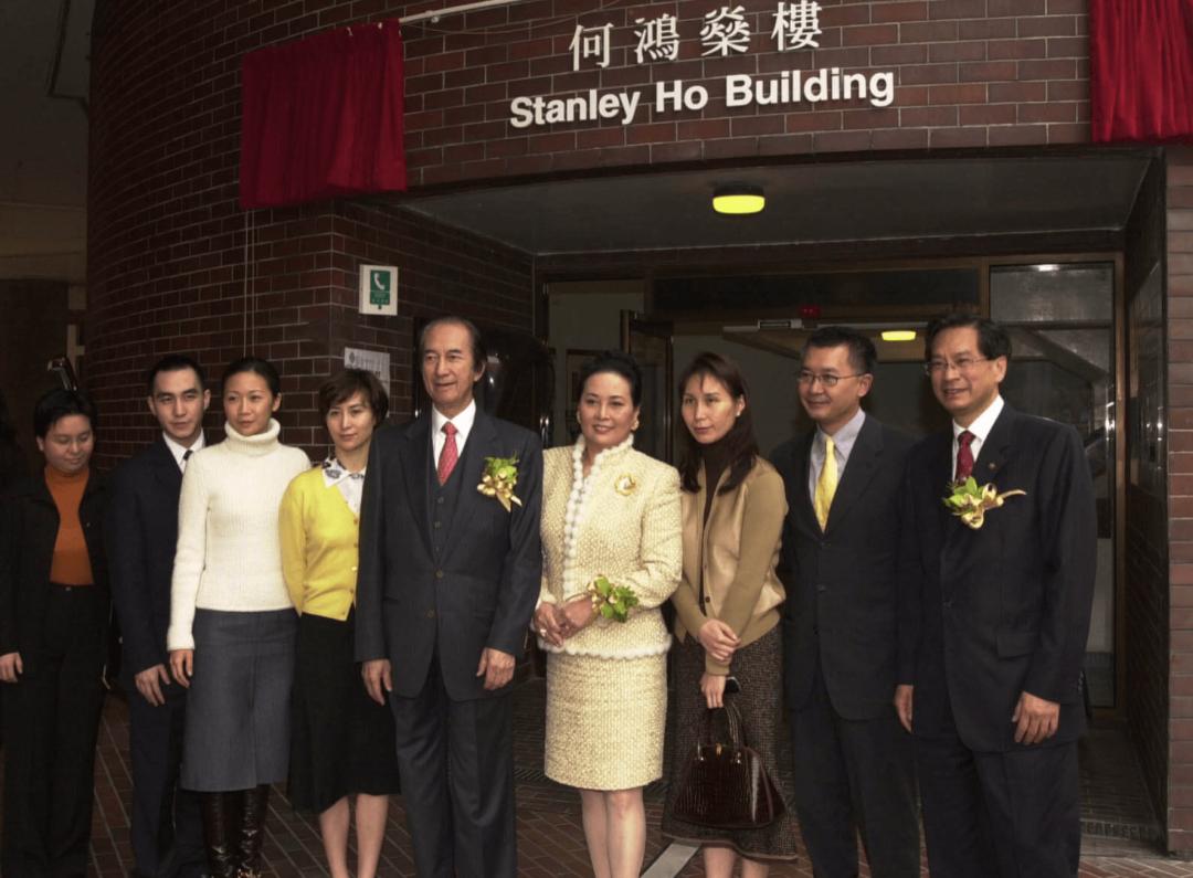 蓝琼缨因为什么去世,赌王二太蓝琼缨传奇的一生