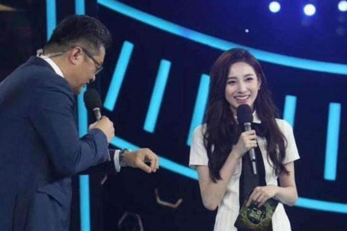 央视一姐李红现状,央视一姐长相不输董卿