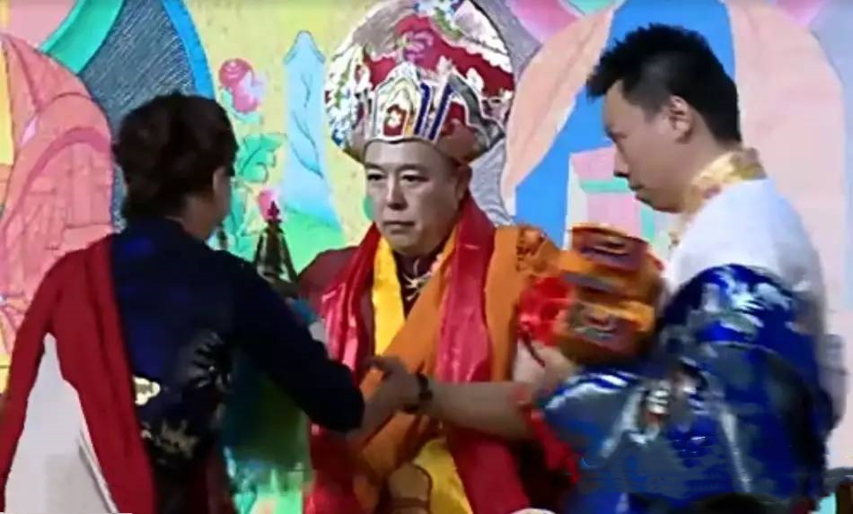 张铁林在英国的现状,张铁林本身就是英国人吗